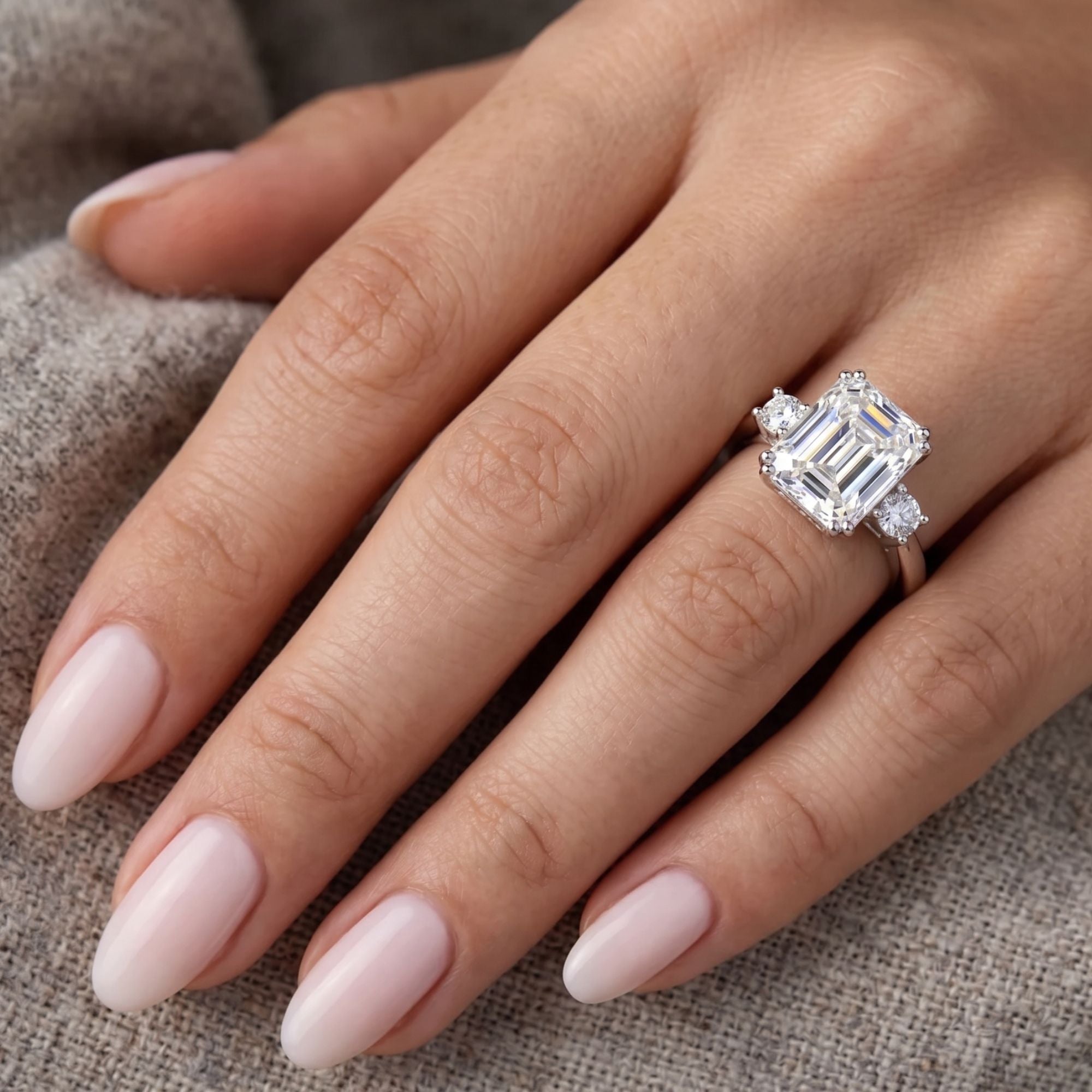 Vortex - Emerald-Cut Moissanite Statement Ring - S925 Silver